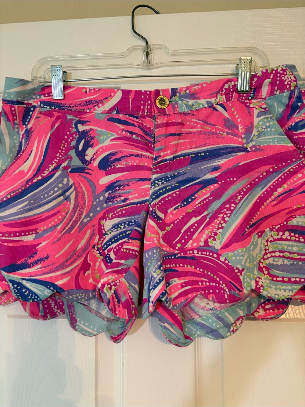 Lilly Pulitzer Pink Multi Scallop Hem Printed Shorts “Oh my guava”